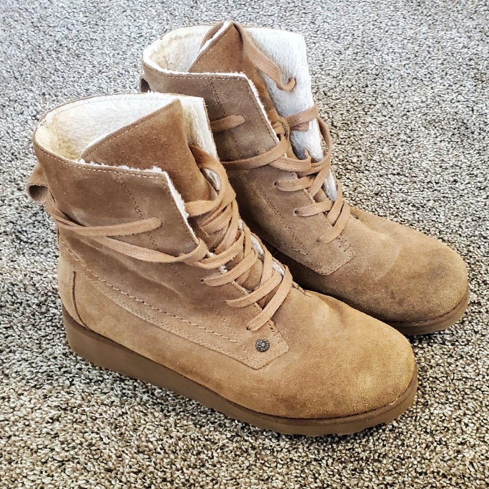BearPaw Women's Lace Up Tan Boots